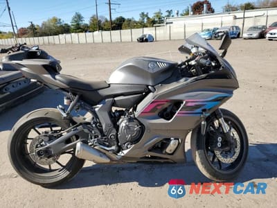 2024 YAMAHA YZFR7 JYARM38E2RA009606 - główne zdjęcie licytacji z USA - miniatura
