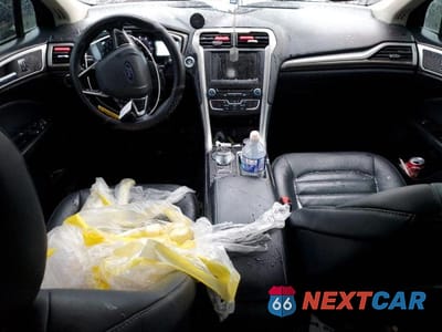 Zdjęcie 8 z 11 samochodu: 2018 FORD FUSION SE VIN:3FA6P0H90JR153431 - miniatura