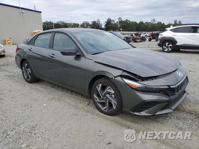 Czwarte zdjęcie samochodu z boku: 2025 HYUNDAI ELANTRA SEL SPORT VIN:KMHLM4DG4SU891806 - miniatura