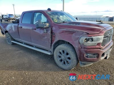 Czwarte zdjęcie samochodu z boku: 2024 RAM 3500 LARAMIE VIN:3C63R3JL8RG150192 - miniatura