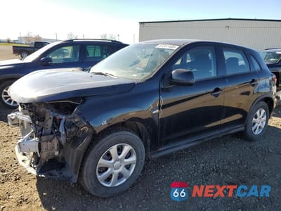 2022 MITSUBISHI RVR ES JA4AJUAU4NU604784 - główne zdjęcie licytacji z USA - miniatura