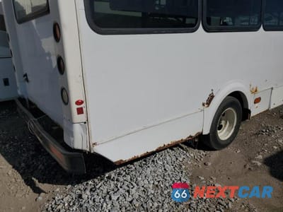Zdjęcie 9 z 10 samochodu: 2017 FORD ECONOLINE E450 SUPER DUTY CUTAWAY VAN VIN:1FDFE4FS8HDC24936 - miniatura