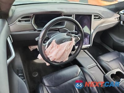 Zdjęcie 8 z 12 samochodu: 2017 TESLA MODEL S VIN:5YJSA1E26HF198439 - miniatura