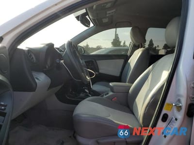 Zdjęcie 7 z 11 samochodu: 2014 TOYOTA RAV4 EV VIN:2T3YL4DV6EW003480 - miniatura