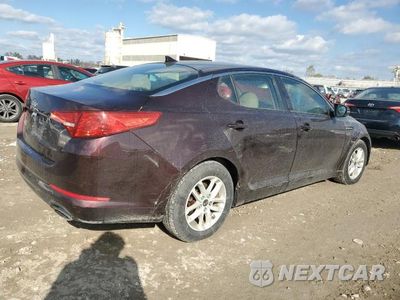 Trzecie zdjęcie samochodu z tyłu: 2011 KIA OPTIMA LX VIN:KNAGM4A76B5122404 - miniatura
