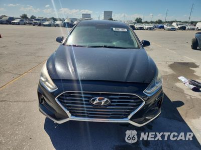 Piąte zdjęcie samochodu w środku: 2019 HYUNDAI SONATA SE VIN:5NPE24AFXKH740509 - miniatura