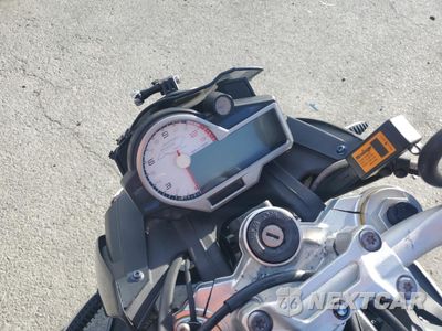 Zdjęcie 7 z 8 samochodu: 2018 BMW S 1000 R VIN:WB10D6208JZ762183 - miniatura