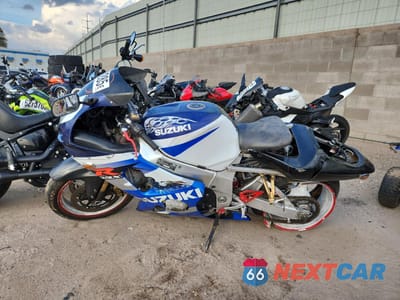 Trzecie zdjęcie samochodu z tyłu: 2002 SUZUKI GSX-R1000 VIN:JS1GT74A122102183 - miniatura