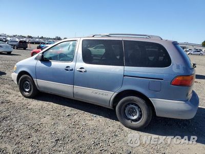 Drugie zdjęcie samochodu z przodu: 2000 TOYOTA SIENNA LE VIN:4T3ZF13C0YU248211 - miniatura
