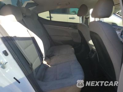 Zdjęcie 10 z 11 samochodu: 2017 HYUNDAI ELANTRA SE VIN:5NPD74LF7HH139223 - miniatura