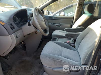 Zdjęcie 7 z 13 samochodu: 2007 TOYOTA SIENNA CE VIN:5TDZK23C17S074988 - miniatura