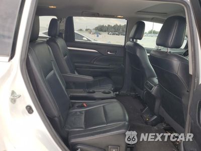 Zdjęcie 11 z 15 samochodu: 2018 TOYOTA HIGHLANDER SE VIN:5TDKZRFH6JS531475 - miniatura