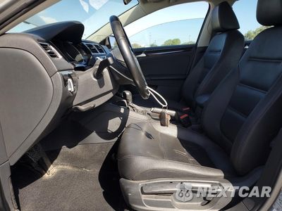 Zdjęcie 7 z 12 samochodu: 2016 VOLKSWAGEN JETTA SEL VIN:3VWL17AJ2GM354293 - miniatura