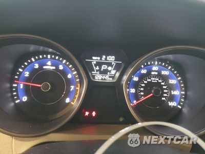 Zdjęcie 9 z 15 samochodu: 2014 HYUNDAI ELANTRA SE VIN:5NPDH4AE5EH495866 - miniatura