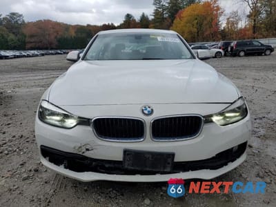 Piąte zdjęcie samochodu w środku: 2016 BMW 320 I VIN:WBA8A9C53GK616914 - miniatura