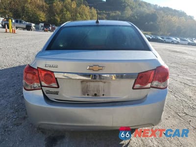 Zdjęcie 6 z 12 samochodu: 2014 CHEVROLET CRUZE LS VIN:1G1PA5SH8E7372611 - miniatura