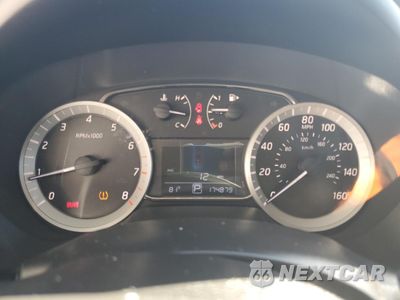 Zdjęcie 9 z 13 samochodu: 2014 NISSAN SENTRA S VIN:3N1AB7AP5EL609276 - miniatura