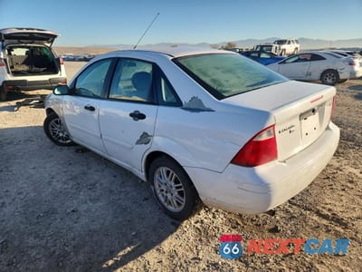 Drugie zdjęcie samochodu z przodu: 2005 FORD FOCUS ZX4 VIN:1FAFP34N05W290649 - miniatura