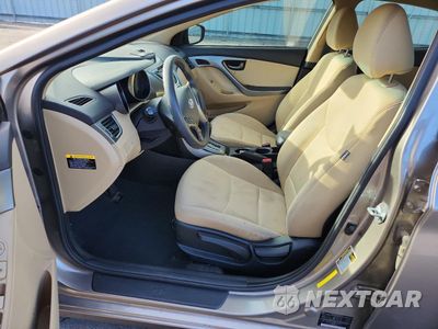 Zdjęcie 7 z 14 samochodu: 2013 HYUNDAI ELANTRA GLS VIN:5NPDH4AE6DH212440 - miniatura