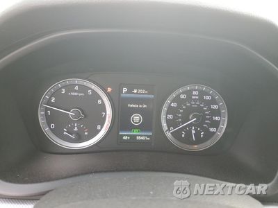 Zdjęcie 9 z 12 samochodu: 2018 HYUNDAI SONATA SPORT VIN:5NPE34AF2JH653344 - miniatura
