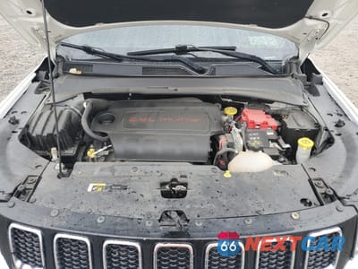 Zdjęcie 12 z 14 samochodu: 2019 JEEP COMPASS LATITUDE VIN:3C4NJDBB2KT695998 - miniatura