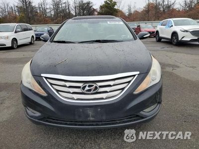 Piąte zdjęcie samochodu w środku: 2013 HYUNDAI SONATA SE VIN:5NPEC4AB9DH660437 - miniatura