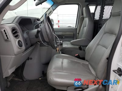 Zdjęcie 7 z 14 samochodu: 2010 FORD E250 DELIVERY VAN VIN:1FTNE2EW8ADB03113 - miniatura