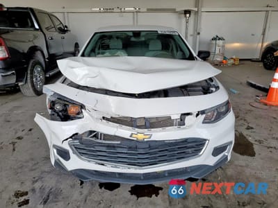 Piąte zdjęcie samochodu w środku: 2018 CHEVROLET MALIBU LS VIN:1G1ZB5ST9JF107044 - miniatura