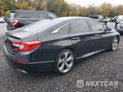 Trzecie zdjęcie samochodu z tyłu: 2018 HONDA ACCORD TOURING VIN:1HGCV1F99JA106826 - miniatura
