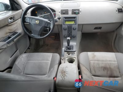 Zdjęcie 8 z 12 samochodu: 2005 VOLVO S40 2.4I VIN:YV1MS382052116985 - miniatura