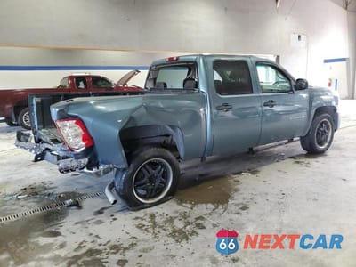 Trzecie zdjęcie samochodu z tyłu: 2010 CHEVROLET SILVERADO C1500 VIN:3GCRCPEA6AG110217 - miniatura