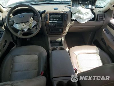Zdjęcie 8 z 13 samochodu: 2005 FORD EXPLORER EDDIE BAUER VIN:1FMZU74K15ZA33720 - miniatura