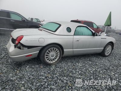 Trzecie zdjęcie samochodu z tyłu: 2004 FORD THUNDERBIRD VIN:1FAHP60A44Y110136 - miniatura
