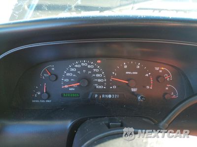 Zdjęcie 9 z 13 samochodu: 2005 FORD EXCURSION LIMITED VIN:1FMNU42P95EA05960 - miniatura