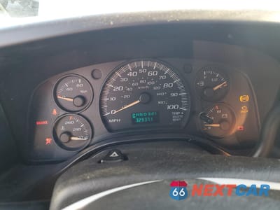 Zdjęcie 9 z 16 samochodu: 2005 CHEVROLET EXPRESS G3500 VIN:1GCHG35V651128927 - miniatura