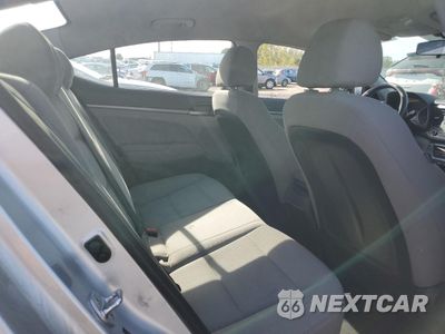 Zdjęcie 10 z 13 samochodu: 2017 HYUNDAI ELANTRA SE VIN:5NPD74LF3HH206755 - miniatura