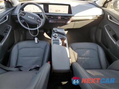Zdjęcie 8 z 13 samochodu: 2024 KIA EV6 WIND VIN:KNDC3DLC6R5216324 - miniatura