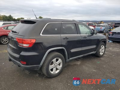 Trzecie zdjęcie samochodu z tyłu: 2011 JEEP GRAND CHEROKEE LAREDO VIN:1J4RR4GG2BC526519 - miniatura