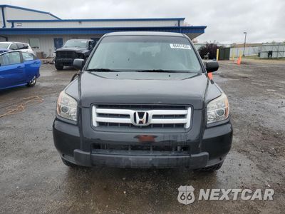 Piąte zdjęcie samochodu w środku: 2007 HONDA PILOT LX VIN:5FNYF181X7B017114 - miniatura