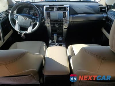 Zdjęcie 8 z 13 samochodu: 2020 TOYOTA 4RUNNER SR5/SR5 PREMIUM VIN:JTEBU5JR8L5743127 - miniatura