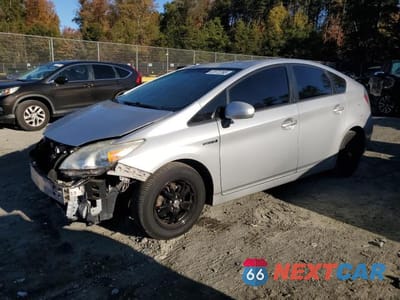 2015 TOYOTA PRIUS JTDKN3DU8F1956404 - główne zdjęcie licytacji z USA - miniatura