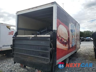 Trzecie zdjęcie samochodu z tyłu: 2013 ISUZU NPR VIN:54DB4W1B8DS800213 - miniatura
