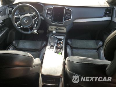 Zdjęcie 8 z 12 samochodu: 2016 VOLVO XC90 T6 VIN:YV4A22PM0G1073440 - miniatura