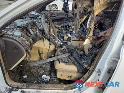 Zdjęcie 7 z 12 samochodu: 2011 CHRYSLER 300C VIN:2C3CA6CT5BH528994 - miniatura