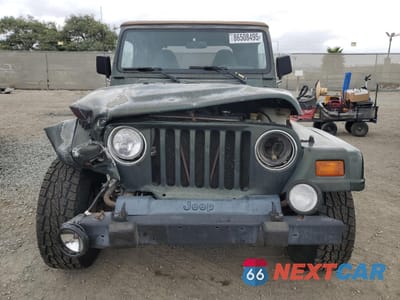 Piąte zdjęcie samochodu w środku: 1998 JEEP WRANGLER / TJ SAHARA VIN:1J4FY49S6WP700341 - miniatura