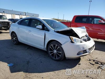 Czwarte zdjęcie samochodu z boku: 2016 BUICK VERANO SPORT TOURING VIN:1G4PW5SK1G4131591 - miniatura
