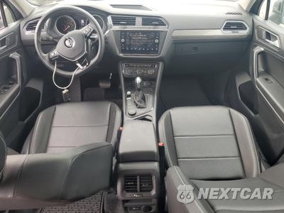 Zdjęcie 8 z 12 samochodu: 2021 VOLKSWAGEN TIGUAN SE VIN:3VV2B7AX3MM143455 - miniatura