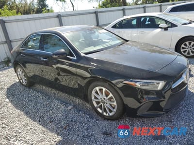 Czwarte zdjęcie samochodu z boku: 2020 MERCEDES-BENZ A 220 VIN:W1K3G4EB7LJ234666 - miniatura