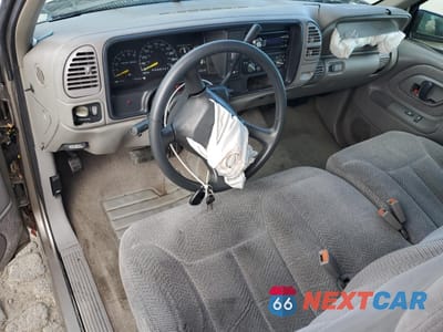Zdjęcie 8 z 15 samochodu: 1999 CHEVROLET GMT-400 C1500 VIN:1GCEC19R0XR127695 - miniatura