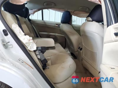 Zdjęcie 10 z 11 samochodu: 2012 SUZUKI KIZASHI SE VIN:JS2RF9A3XC6100827 - miniatura